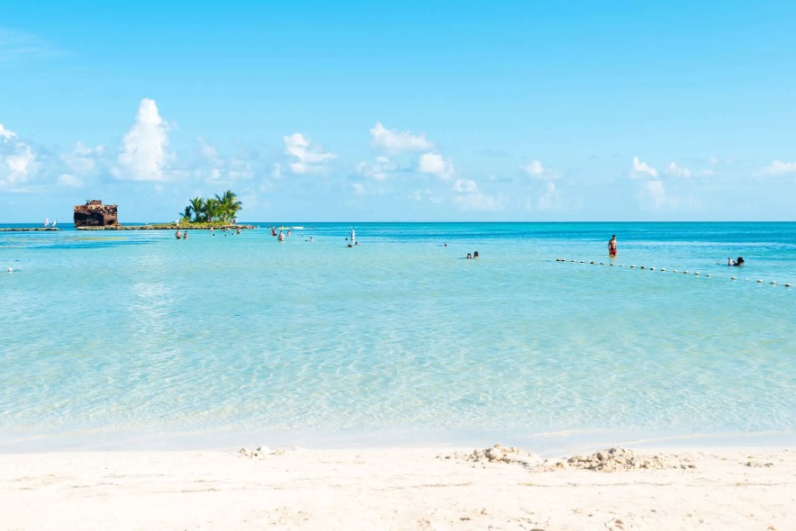 Rocky Cay Beach